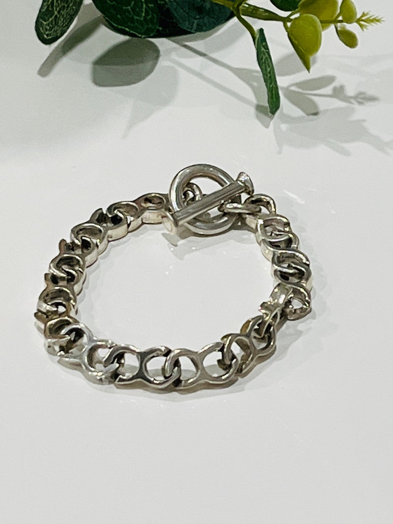 Vintage Sterling Silver Linked Chain Bracelet. image 8