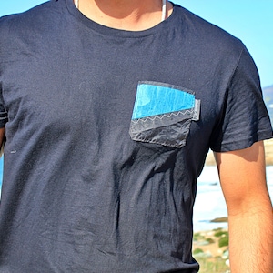 Camiseta reciclada de tela de vela Camiseta Spinnaker para hombre imagen 1
