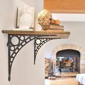 Single Black Cast Iron Station Shelf Bracket