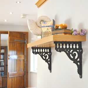 Single Romanesque Cast Iron Shelf Bracket (Shelf not included)