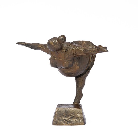 yoga woman statue