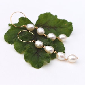 White Pearl Dangle Earrings in 14k Gold, pearl drop earrings, perfect wedding earrings, earring gift for mom, earrings for girlfriend