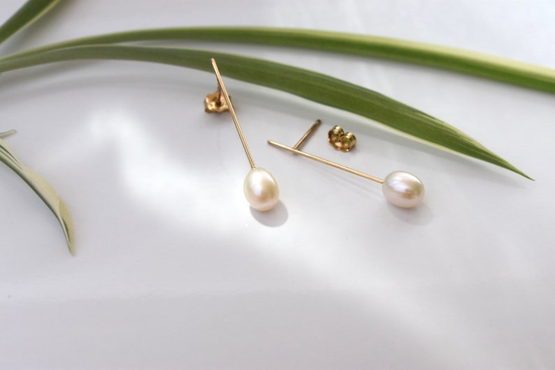 White Pearl Minimalist Earrings in 14k Gold Gold Wedding Earrings Long Pearl Drop Earrings Statement Earrings Pearl Earrings image 4