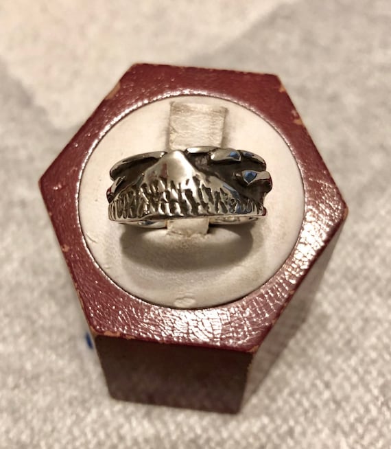 Hood ring deals