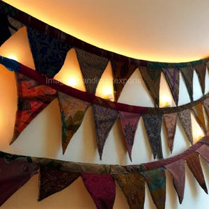 Färgglad Sari-tyggirlang – Indisk boho-banderoll, festivalväggbonad, återvunnen bröllopsdekor, eko-hemaccessoar