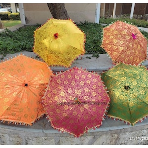 Vintage Style Decorative Umbrella – Perfect for Parties & Home Decor