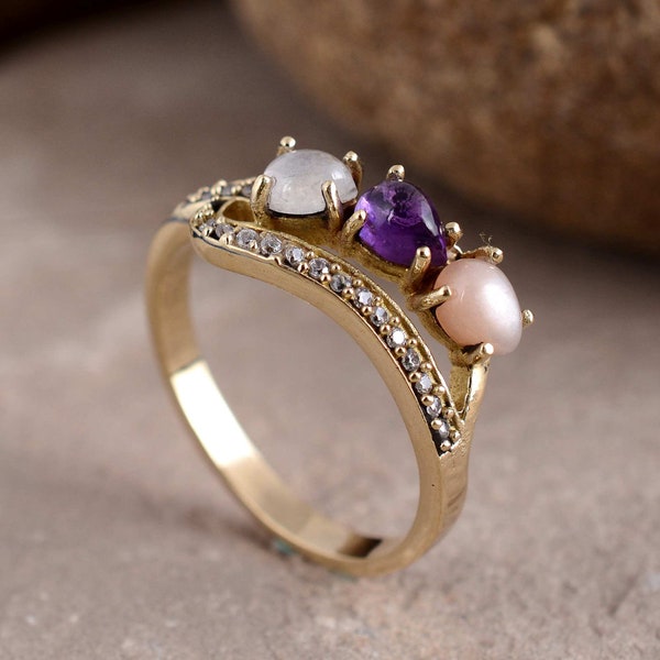 Peach Moonstone Ring,Unique Ring,Brass Ring,Guardian Ring,Handmade Ring,Antique ring,Dainty ring,Rings For Her,Vintage Ring,Gift Ring