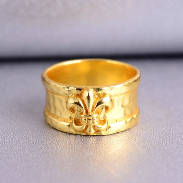 Gold Band Ring, 18k Gold Band, Fleur de Lis Band Ring, Thick Gold Ring, Wide Band Gold Ring, Wedding Band, Unique Band, Thumb Ring,