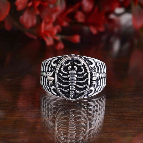 Scorpion Ring, Poison Ring, Openable Ring, Silver Box Ring, Zodiac Sign Ring, Animal Box Ring, Scorpion Astrology Ring,Scorpion Gift for Him