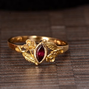Natural Garnet Ring,Birth Stone Ring,Garnet Gemstone Ring,Minimalist Ring,Midi Ring,Statement Ring,Vintage Ring,Ring For Women,Gift For Her