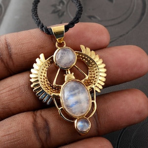 Moonstone Scrabe Pendant / Golden Scarab Necklace / Scarab Pendent / Talisman jewelry / Third Eye / Boho / Inca / Ethnic / Illuminati