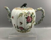 Chinese Antique Qing Dynasy Qianlong Guan Ware Style Famille Rose Fencai porcelain Teapot.Rare China Imperial Art Vintage ceramic Collection