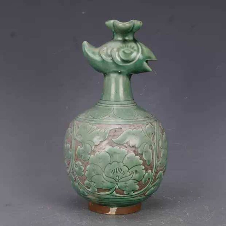 Porcelain Song Dynasty Cizhou Ware Style Celadon Porcelain Carved Chicken Head shops Bottle.Vintage China ceramic collection Chinese Antiques