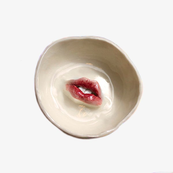 Decorative dish, gift, Ceramic jewelry dish, Ceramic plate with lips, Ceramic lips decor