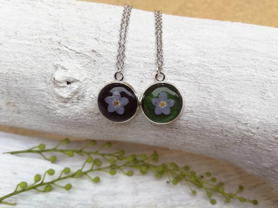 Necklace With Pendant in Black or Green Resin, With Forget  display picture 1