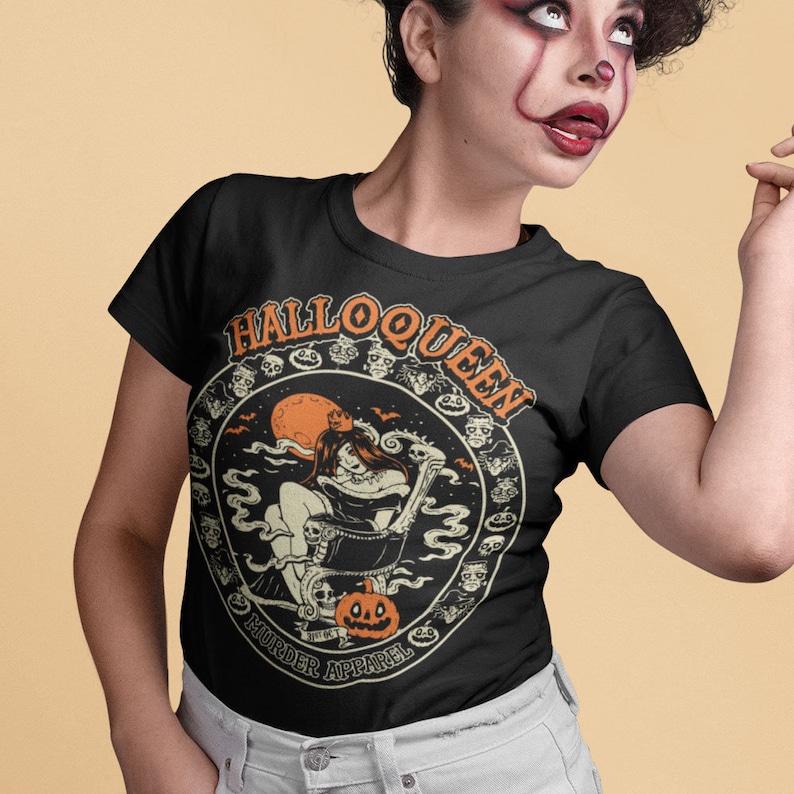 Halloqueen Pumpkin October Vintage Halloween T-Shirt image 1