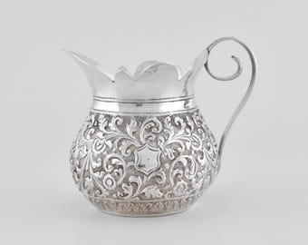 Antike indische Kutch Massivsilber Sahnekännchen, c1880