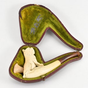 Antique 19th Century Meerschaum Bulldog Cheroot Holder, Original Case.