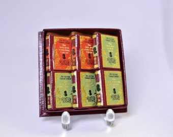 De complete Sherlock Holmes-serie van Sir Arthur Conan Doyle Dollhouse Micro Miniature Book Set Vol. 11 t/m 16 set van 6 inch