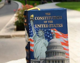 The Constitution of the United States of America Bilingual edition English and Spanish language 1:4 Scale Hardcover
