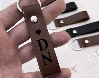Einzigartiger Schlüsselanhänger aus Leder - Personalisierter Schlüsselanhänger für Sie oder Ihn - Geschenk zum Vatertag und zum Jahrestag
