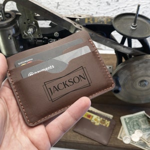 Handschrift Geschenk für ihn, gravierte Brieftasche, Leder Brieftasche für Männer, personalisierte Brieftasche Geschenke, Vatertag, Kartenhalter, minimalistische Brieftasche