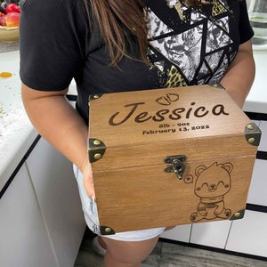 Caja de memoria de bebé de madera personalizada Caja de bebé grabada Caja de recuerdo para recién nacidos Regalo 1er regalo de cumpleaños Estadísticas de nacimiento Regalo Bienvenido Caja de bebé Nuevo bebé
