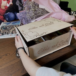 This personalized wooden keepsake box is an ideal gift for couples, engagements, weddings, anniversaries and more. Valentines day gift