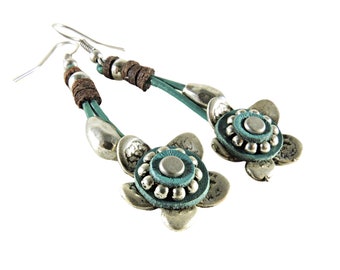 pendientes de cuero largos, pendientes flores, bisuteria turquesa