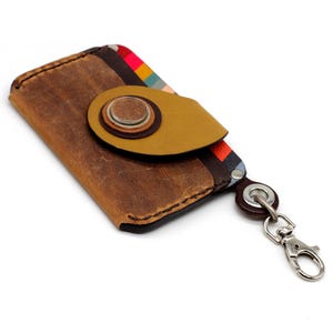 cartera hippie, cartera hecha a mano, portatarjetas de cuero, regalos practicos