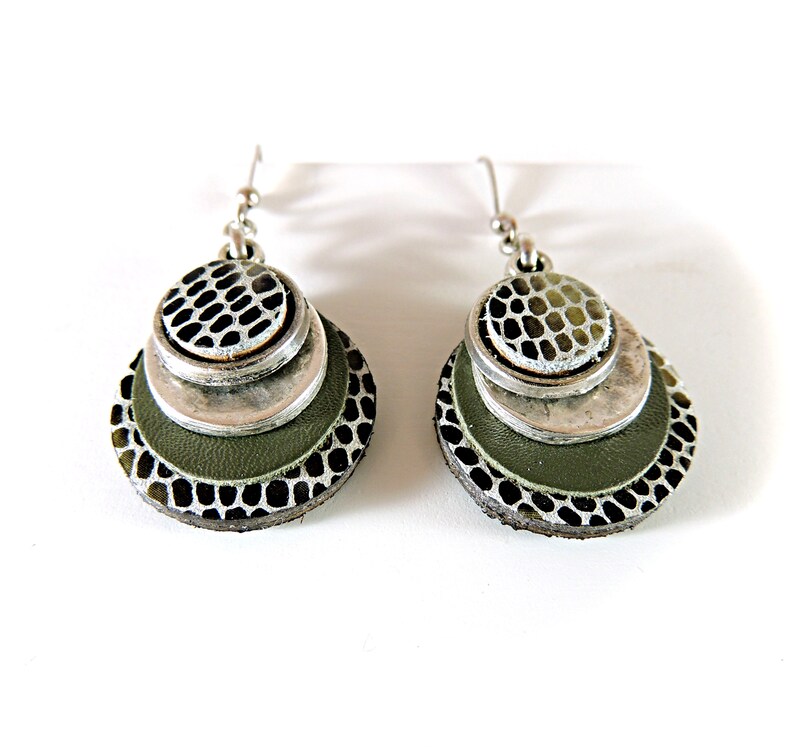 leather jewelry mothers day gift round disc earrings everyday earrings