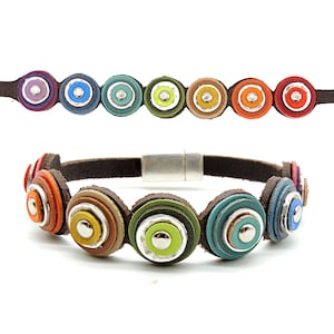 Regnbågsläderarmband: Handgjord Pride-manschett med magnetlås