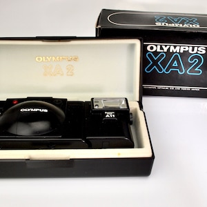 OLYMPUS XA フィルムカメラ　動作確認済 専用ストロボ付　 【美品】 動作確認済】OLYMPUS XA2 フィルムカメラ 完動品】OLYMPUS XA2