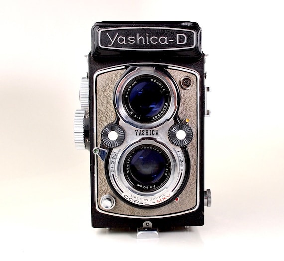 Yashica-D 二眼レフカメラ Serviced Yashica D TLR Twin Lens Reflex Medium Format 6x6 Film