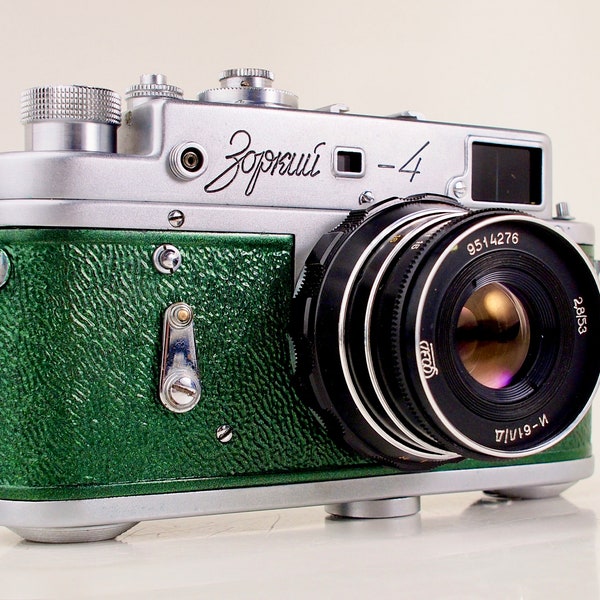 Serviced Metallic Green Zorki 4 Rangefinder 35mm Film Camera + Industar 61 50mm f2.8 Lens + Lens cap - Beautiful Condition - Film Tested