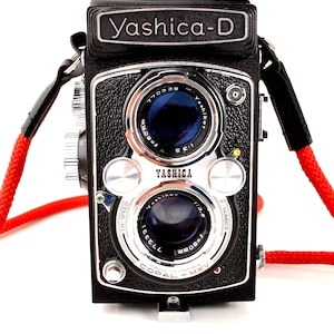 Serviced Yashica D TLR Twin Lens Reflex Medium Format 6x6 Film Camera + New Climbing Rope Neck Strap - Film Tested - Excellent Condition