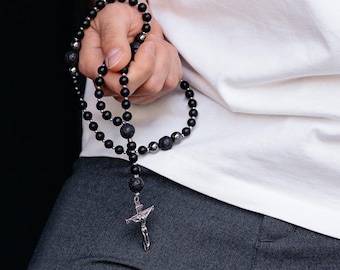 Rosario católico de shungita y hematita, cuentas de oración negras con piedra de lava, cuentas con detalles de metal, crucifijo de aleación de joyería, regalo para él