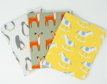 Liten alpacka | 3-pack | Ekologiska muslinrutor | Babyspäckdukar | 60 x 60 cm | Djurmotiv | Babyshowerpresent