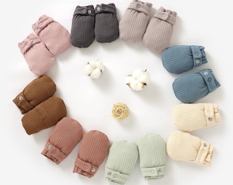Tiny Alpaca | Organic Cotton Newborn Ribbed Snap Mittens With Cover | 0-6 Months | Gender Neutral | Baby mittens | Baby Shower Gift | 1 Pair