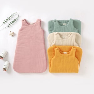 Saco de dormir de algodón orgánico para recién nacidos de 0 a 18 meses / Saco de dormir para bebé de 2 TOG / Regalo neutro para baby shower / Tiny Alpaca