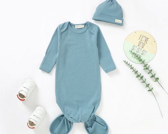 Minuscule alpaga |  Robe nouveau-née en coton biologique avec chapeau | 0-6 mois | | non sexistes Vêtements pour bébés | Cadeau de douche de bébé |