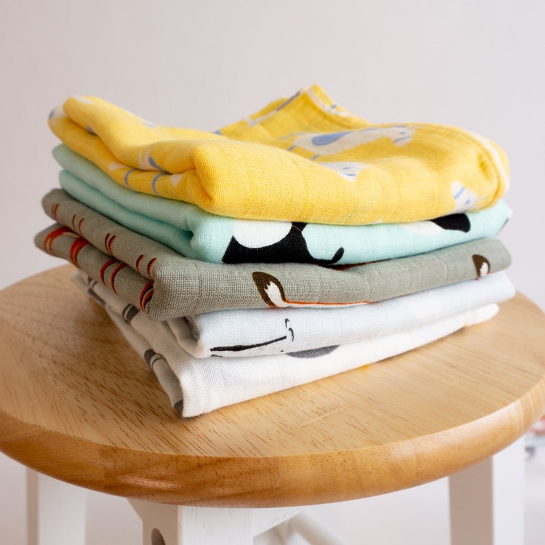 Tiny Alpaca Organic Muslin Squares Baby Burp Cloths Pack of 5 Rocking Horse Design 60X60CM