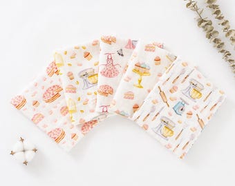 Tiny Alpaca / Set regalo di 10 panni in mussola biologica per neonati / Articoli essenziali per neonati / Regalo per baby shower / Borsa per l'ospedale / Panini in mussola unisex per neonati