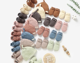 Tiny Alpaca | Organic Cotton Newborn Ribbed Anti-Slip Mittens, Booties, and Hat Set | 0-12 Months | Baby Clothing | Baby Shower Gift | 1 Set
