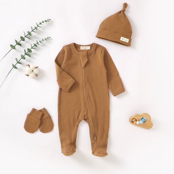 Baby sleepsuit set discount
