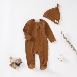 Tiny Alpaca Organic Cotton Newborn Sleepsuit and Hat Set 0-2 Years ...