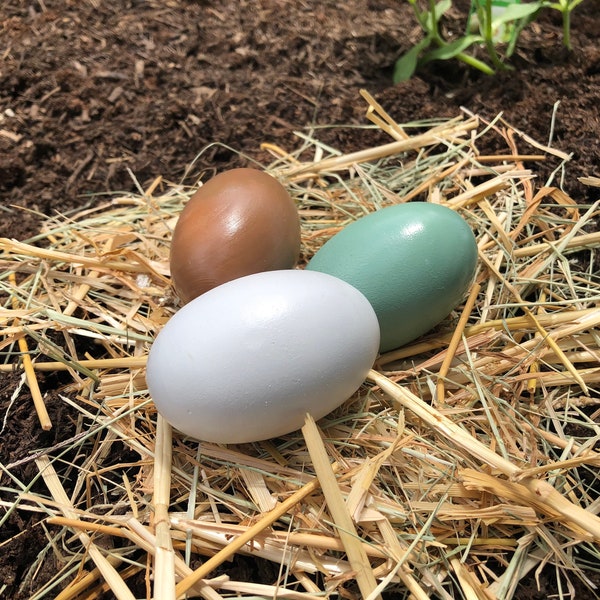 Handbemalte Eier aus Holz