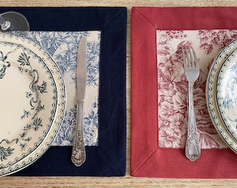 Sets de table "toile de Jouy" 5 couleurs au choix, à l'unité ou en lot