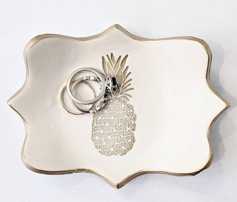 Wedding Favor Pineapple Ring DIsh PINEAPPLE RING DISH Polymer Clay Ring Dish Housewarming Catchall Dish Trinket Tray Hostess Gift