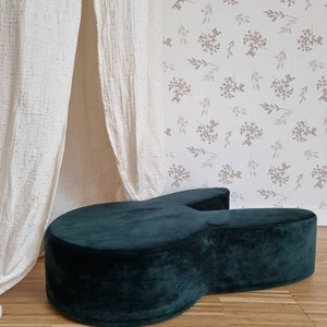 Pouf Bottle green velvet ottoman, floor cushion, floor pillow, gaming table, home decor, furniture, gift, meditation pillow, yoga cushion